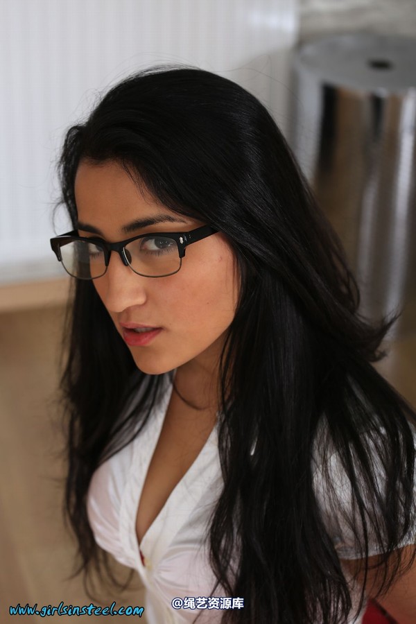 girlsinsteel - New handcuffs for the new secretary 第 91 张图片