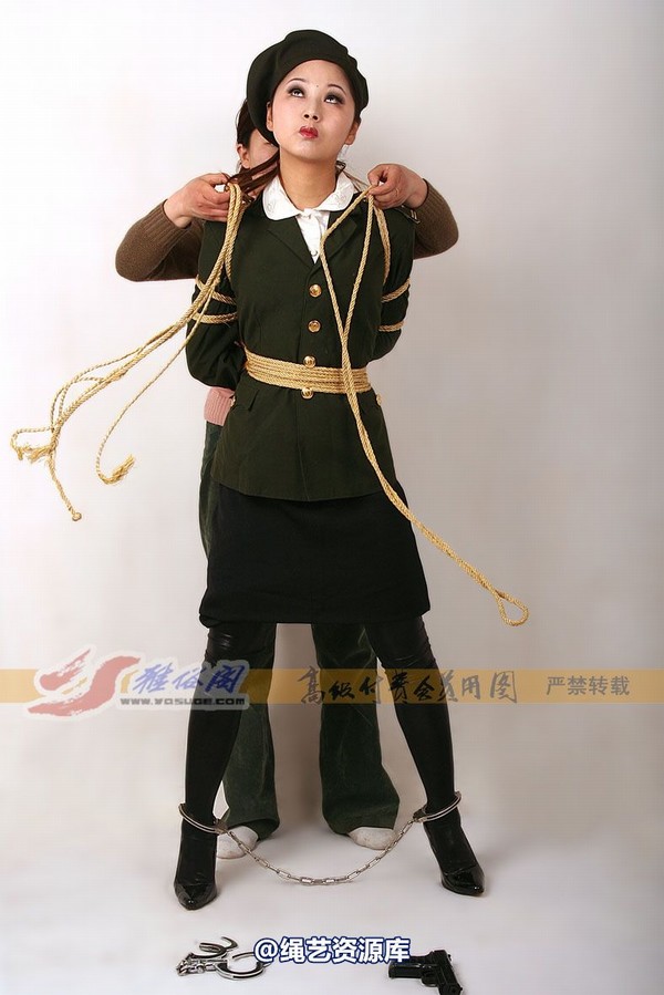 雅俗阁 - 20060401雅思警服 第 56 张图片