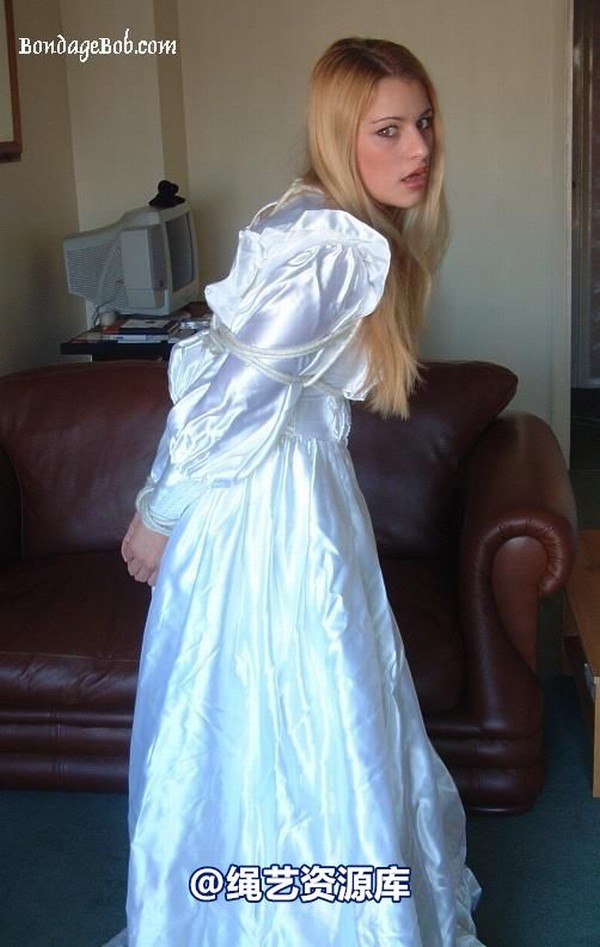 bondagebob - Linda Murray The wedding day 1 第 22 张图片