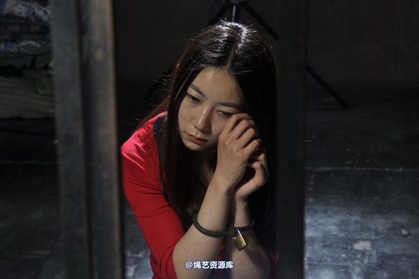 mj影视 - 车模梅晓雯 第 74 张图片