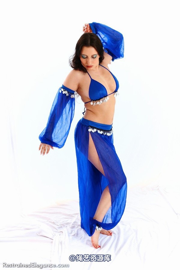 restrainedelegance - Jasmine deLaunay Harem Girl 第 3 张图片