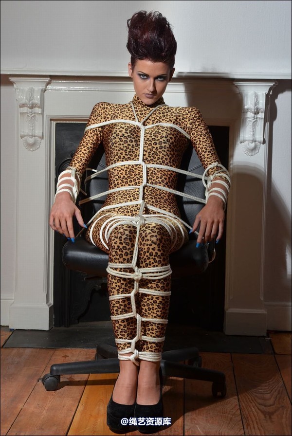 simplytied - JG catsuit 第 11 张图片