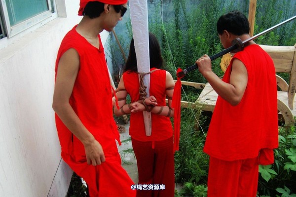 mj影视 - 血的代价-红罪衣刑场木驴斩－梅晓芳2013-08-26 第 46 张图片