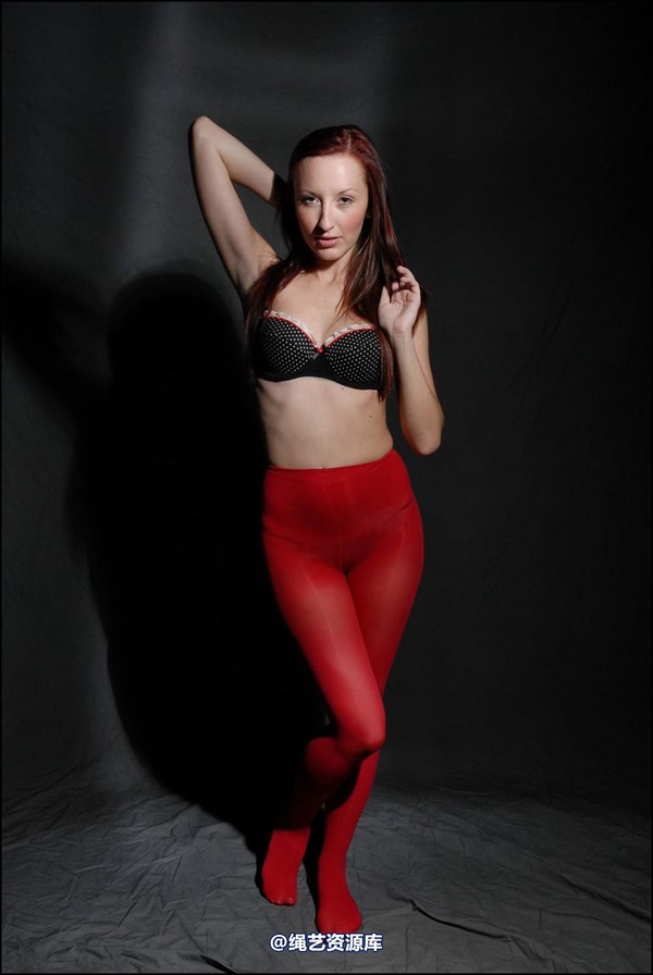 simplytied - Sophia in red 第 2 张图片