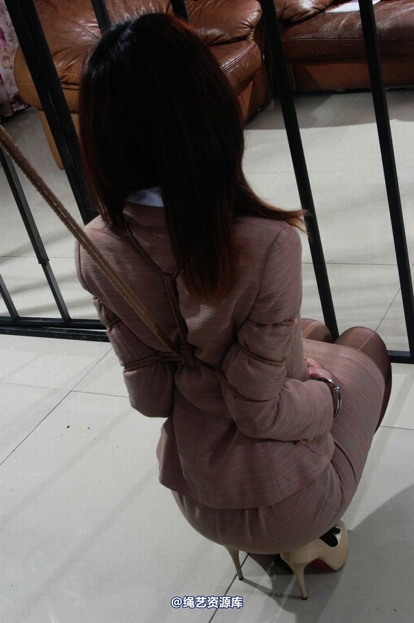 mj影视 - 倾心职务犯罪－押解绳-2013-03-28 第 361 张图片