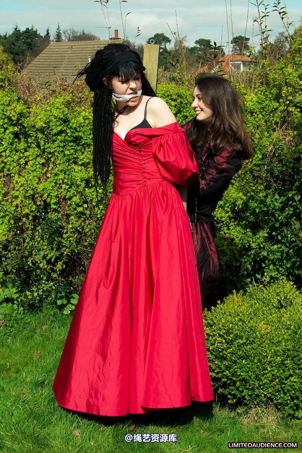 limitedaudience - 2011 catya lex eleven captive countess 2 第 1 张图片