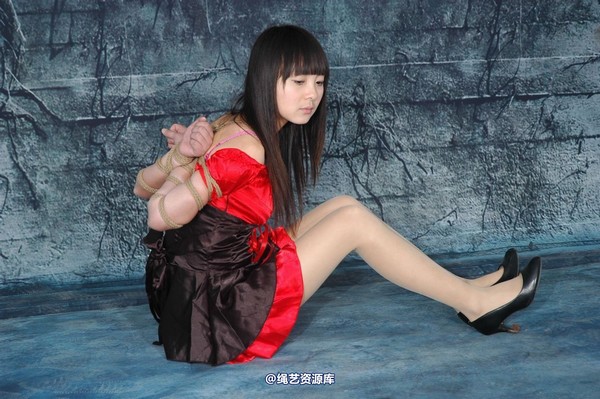 唯美之家 - 红裙乐乐 第 114 张图片