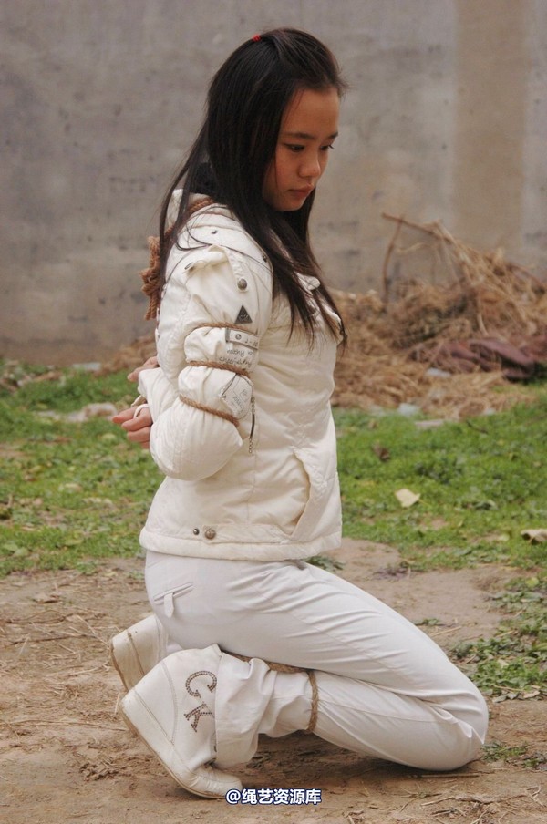 mj影视 - 安娜刑场2013-04-13 第 61 张图片