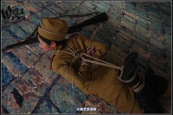 唯美之家 - 08-05-07新模特二 第 103 张图片