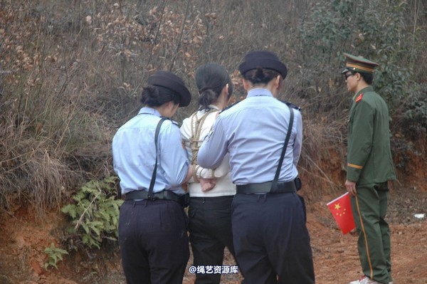 唯美之家 - 2010-1-26青灵下跪 第 156 张图片