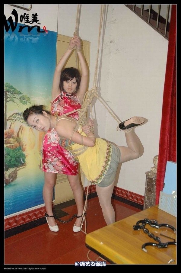 唯美之家 - 2009-6-12美女KB秀之姐妹旗袍 第 19 张图片
