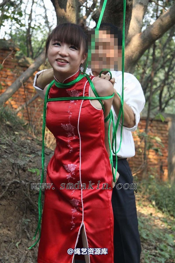 锐度主张 - 第六届锦绣江南-红旗袍欧式吊模特：嫒柔 第 49 张图片