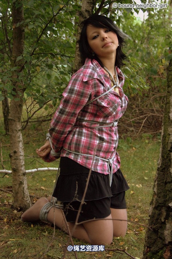 bound-neighbor-girl - Nadine - Adventure in the woods part 2 第 49 张图片