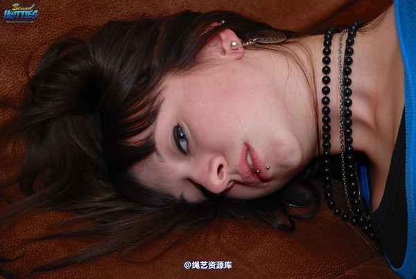 boundhotties - Britney 第 6 张图片