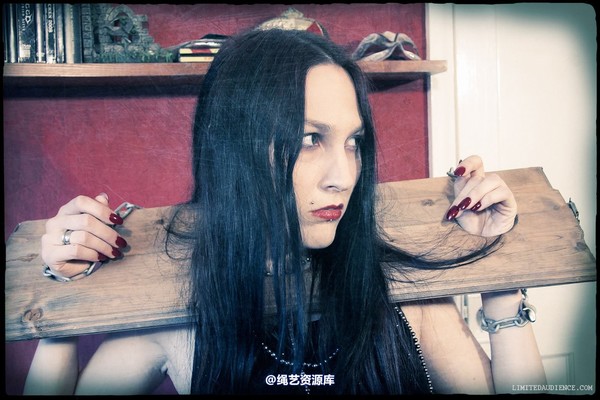 limitedaudience - 2013 elyssia in stocks 2 第 2 张图片