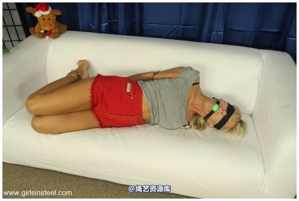 girlsinsteel - Handcuffed Tamara 第 102 张图片