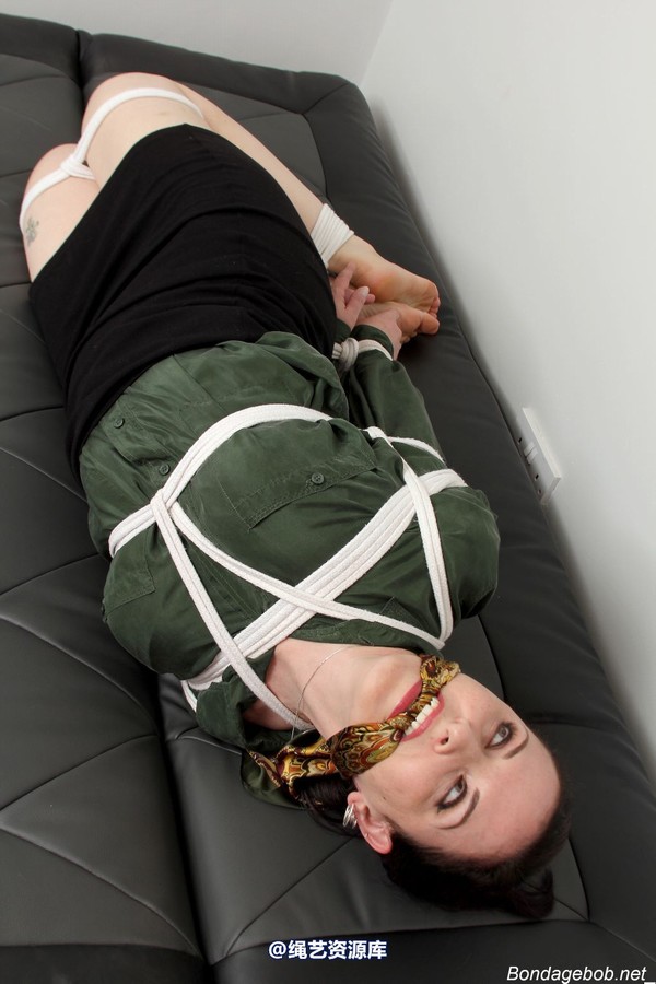 bondagebob - Caroline Pierce Tight Hogtie 第 154 张图片