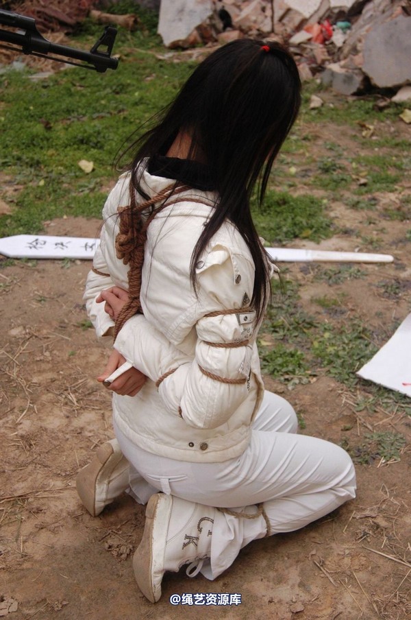 mj影视 - 安娜刑场2013-04-13 第 156 张图片