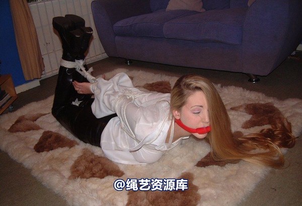 bondagebob - Chanta Rose 70s and leather hogtie 1 第 11 张图片