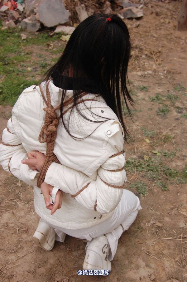 mj影视 - 安娜刑场2013-04-13 第 48 张图片