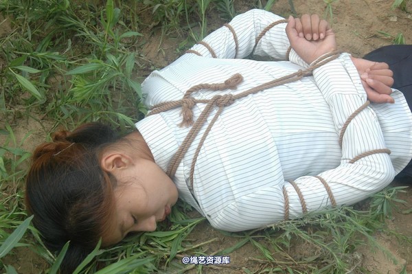 mj影视 - 血的代价执行刑场 失禁战栗2013-08-26 第 103 张图片