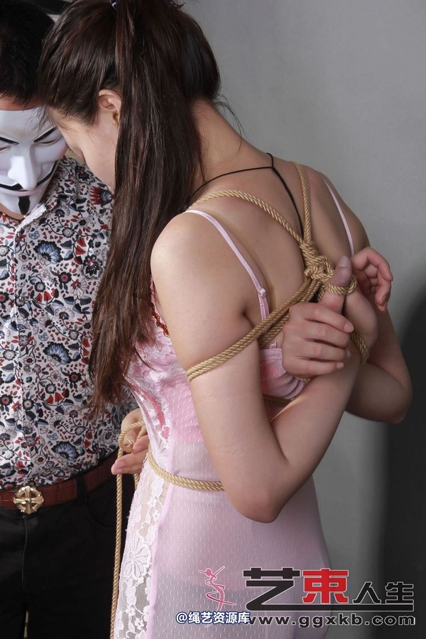 艺束人生 - 013-雯子礼服后高手 第 42 张图片
