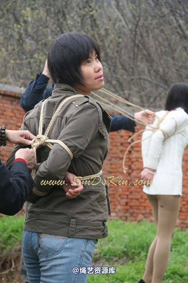 锐度主张 - 2009年第22期捆绑图（2009.5.2）模特：乐乐，嫣儿，雨竹，海... 第 6 张图片