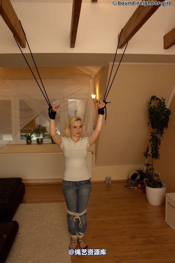 bound-neighbor-girl - Cindy - Tied up in her apartment 4 第 38 张图片