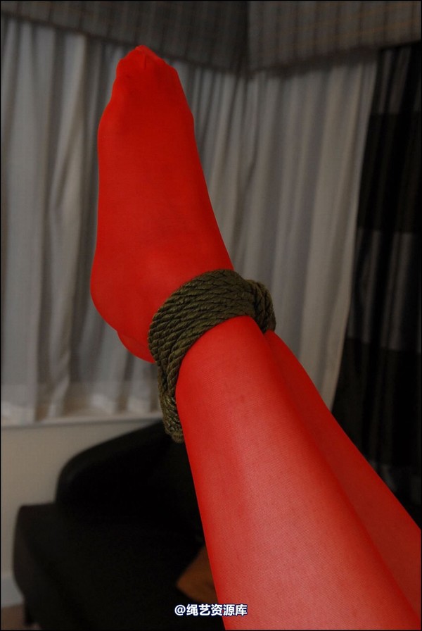 simplytied - Two again in a hotel room 第 35 张图片
