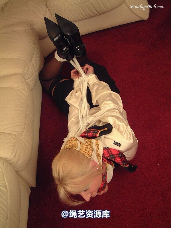 bondagebob - Petra Just cant get the staff! 第 66 张图片