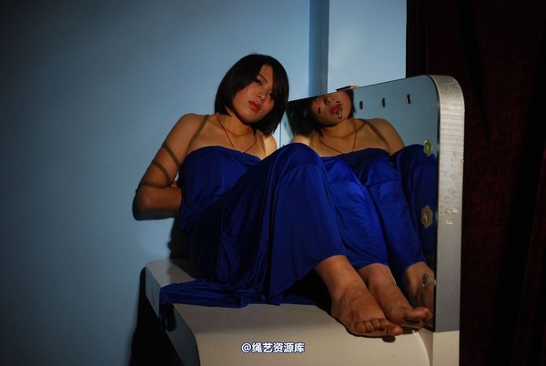 唯美之家 - 书兰-暗调 第 2 张图片