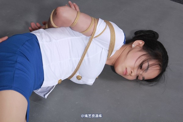 艺束人生 - 017-小玲空中驷马 第 74 张图片