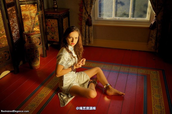 restrainedelegance - Everything You See Is For Sale 第 29 张图片