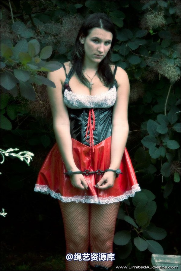 limitedaudience - 2007 ivy leaf pvc wench 第 6 张图片