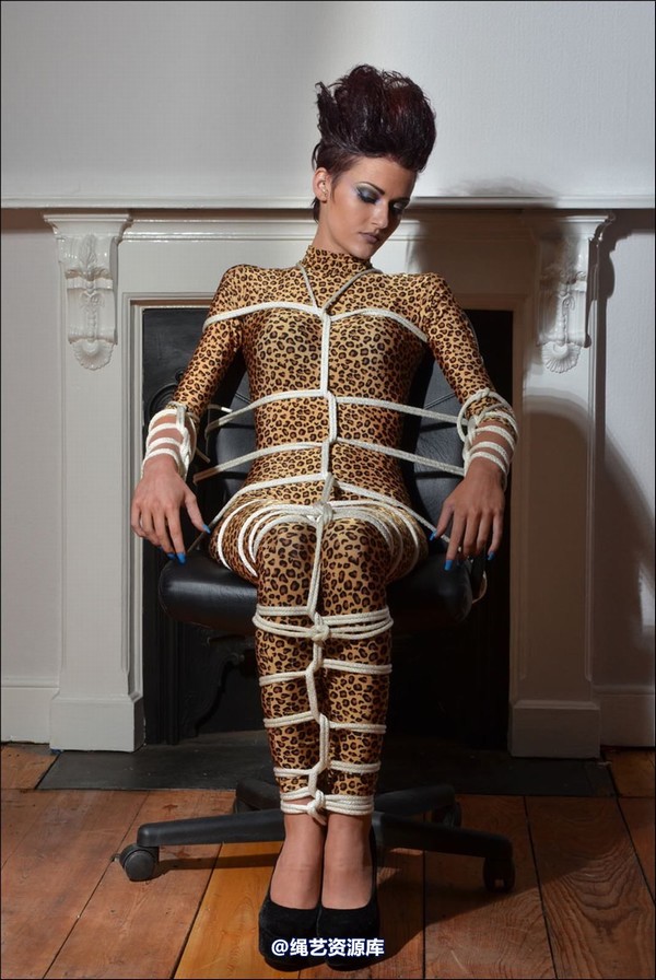 simplytied - JG catsuit 第 12 张图片