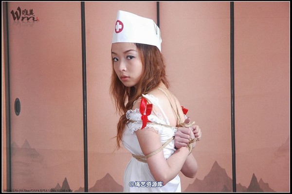 唯美之家 - 2008-11-5萱萱护士装 第 10 张图片
