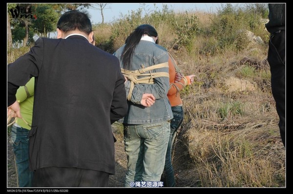 唯美之家 - 2008-11-13外拍(集体) 第 296 张图片