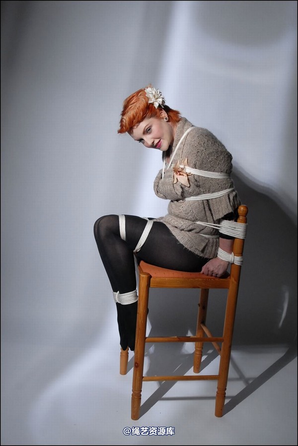 simplytied - RR in tight chair tie 第 18 张图片