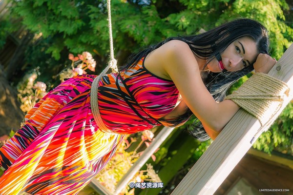 limitedaudience - 2014 stacey von booty tooch 第 37 张图片