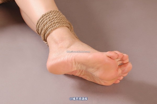 丽柜美束 - 2007-08-21 小璐璐 第 26 张图片