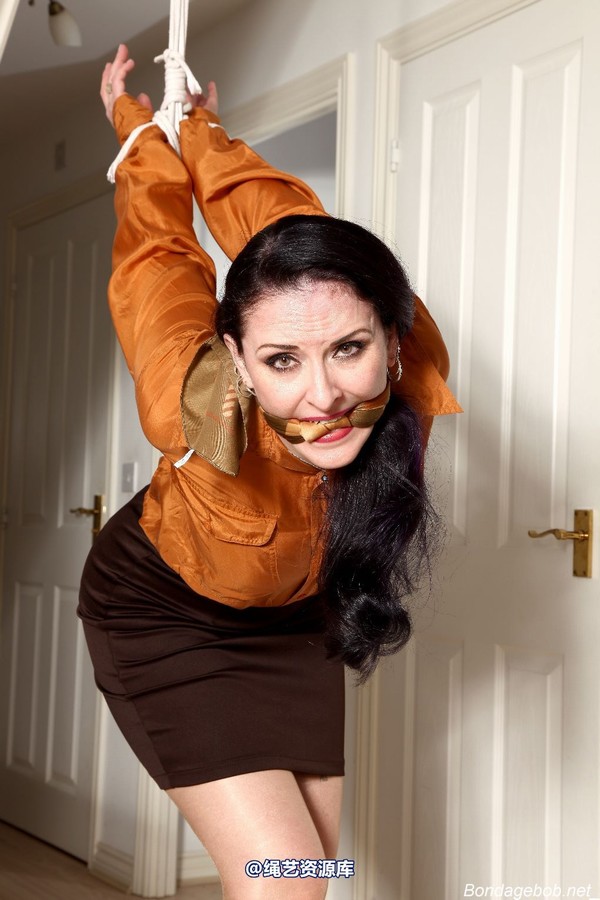 bondagebob - Caroline Pierce Punishment 第 1 张图片