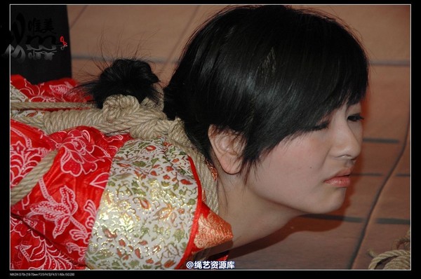 唯美之家 - 08-05-29盈盈汉服-护士装 第 160 张图片