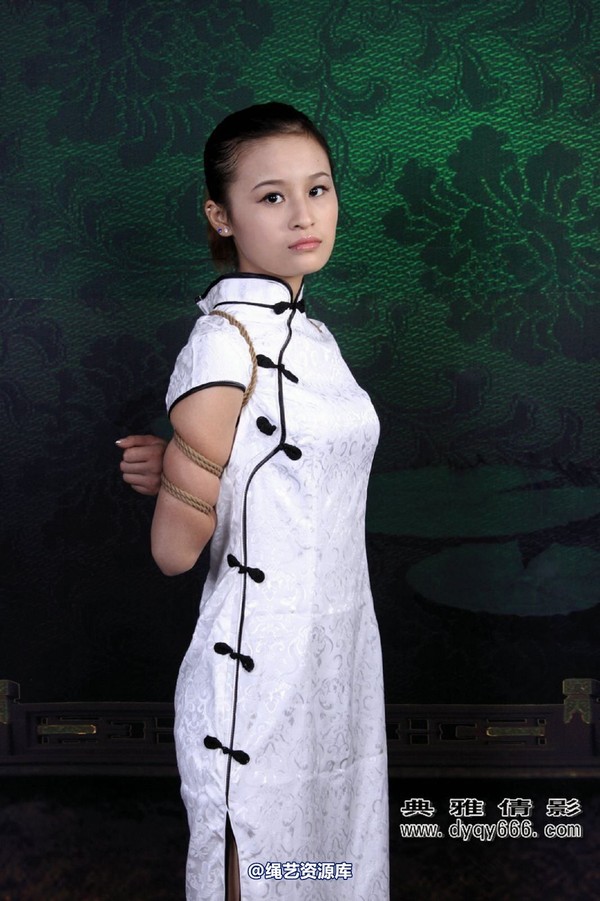 典雅倩影 - 012-典雅倩影美女丽莎旗袍 第 31 张图片