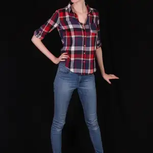 girlsincuffs - gic666 相册封面，共 72 张图片