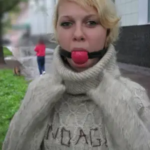 gaggedinpublic - gip034 相册封面，共 45 张图片