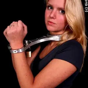 girlsincuffs - gic077 相册封面，共 72 张图片