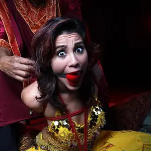 jbroper - Enchantress Sahrye 2014-5 相册封面，共 65 张图片