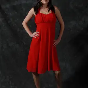 simplytied - Jinx lady in Red 相册封面，共 30 张图片