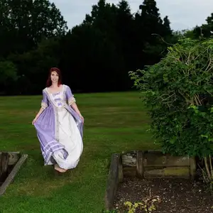 restrainedelegance - In The Gardens 相册封面，共 63 张图片