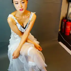 dk13美束馆 - 7.28-欢欢婚纱B-130P 相册封面，共 130 张图片